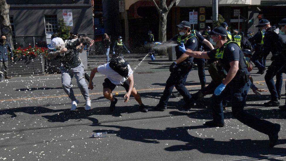 A rise of violence in the world !!!! NEVER SEEN !!! The Peoples of all countries are rising ......