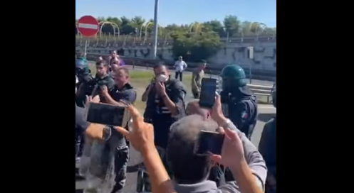 If more and more cops let go, it will be huge in Italy! SEE FOR YOURSELF!